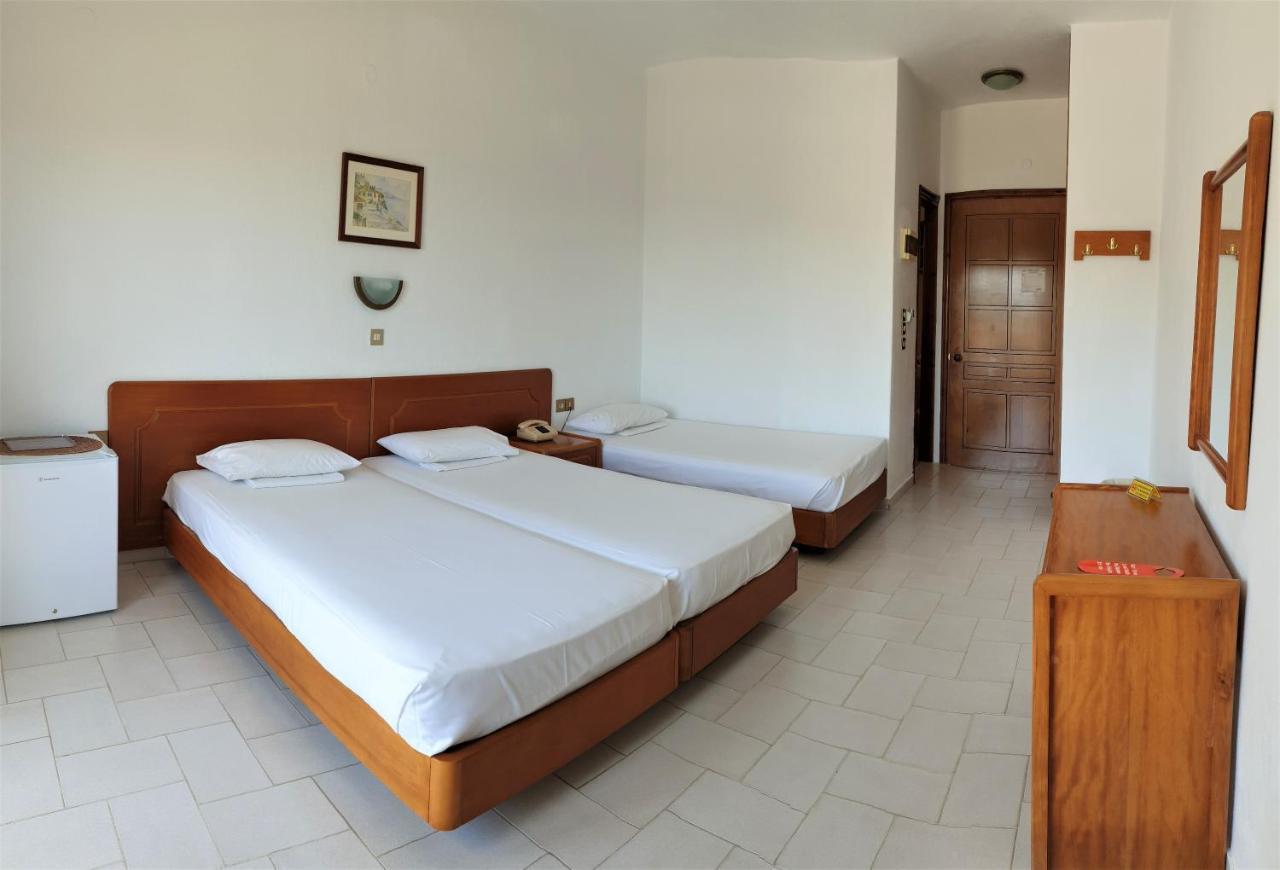 Hotel Ermioni Каламіці Екстер'єр фото